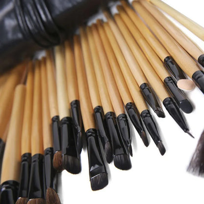 Gift Bag Of  24 pc Makeup Brush Set